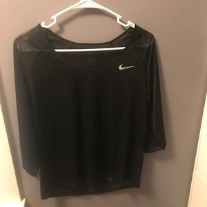 nike lightweight long sleeve